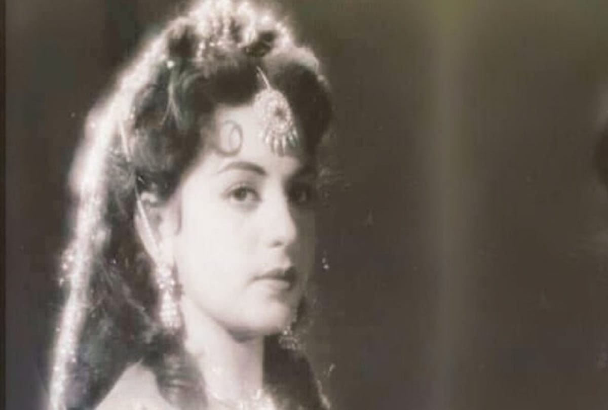 Pakistani Veteran actress Sabiha Khanum passed away in the age 85