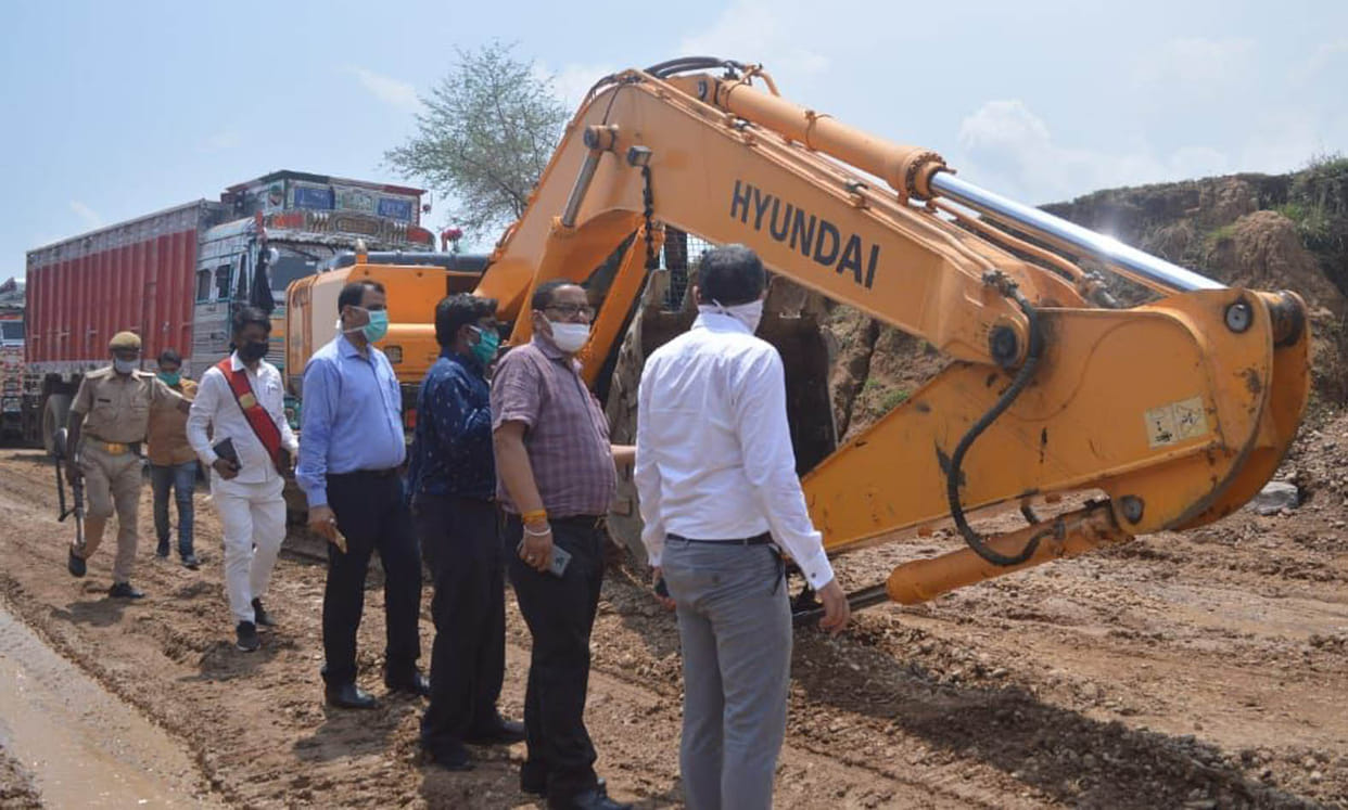 17 Pokeland machines found in mine, bridge built in river