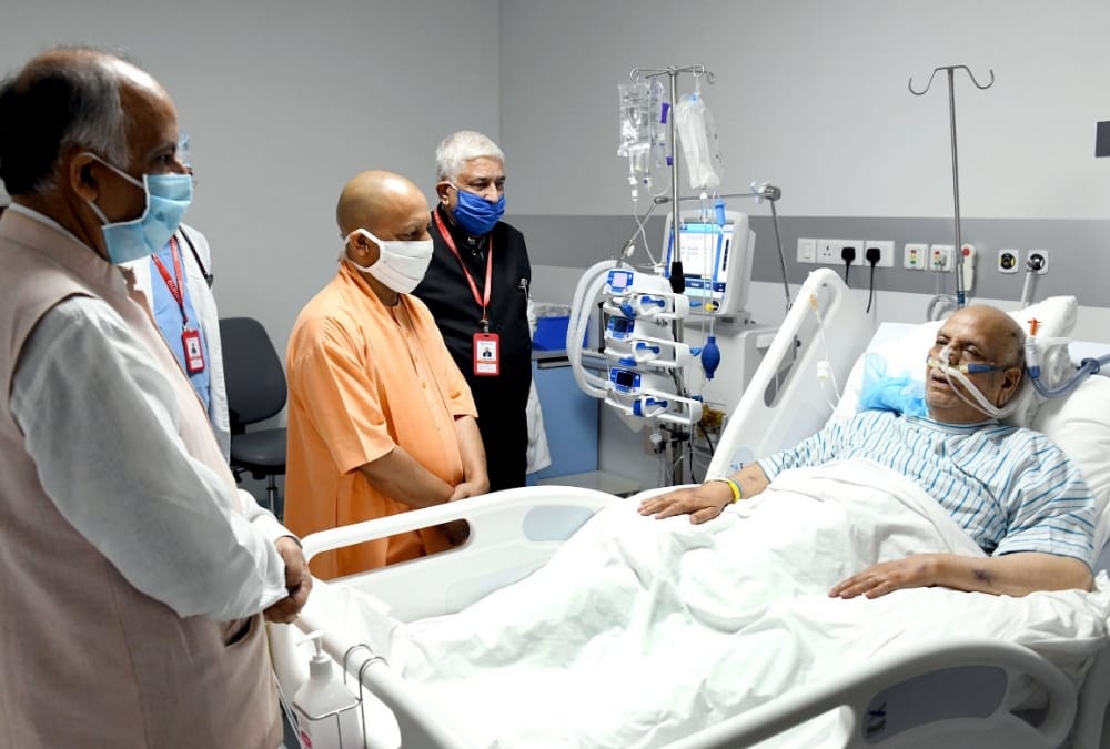 Surgery of Madhya Pradesh Governor Lalji Tandon.