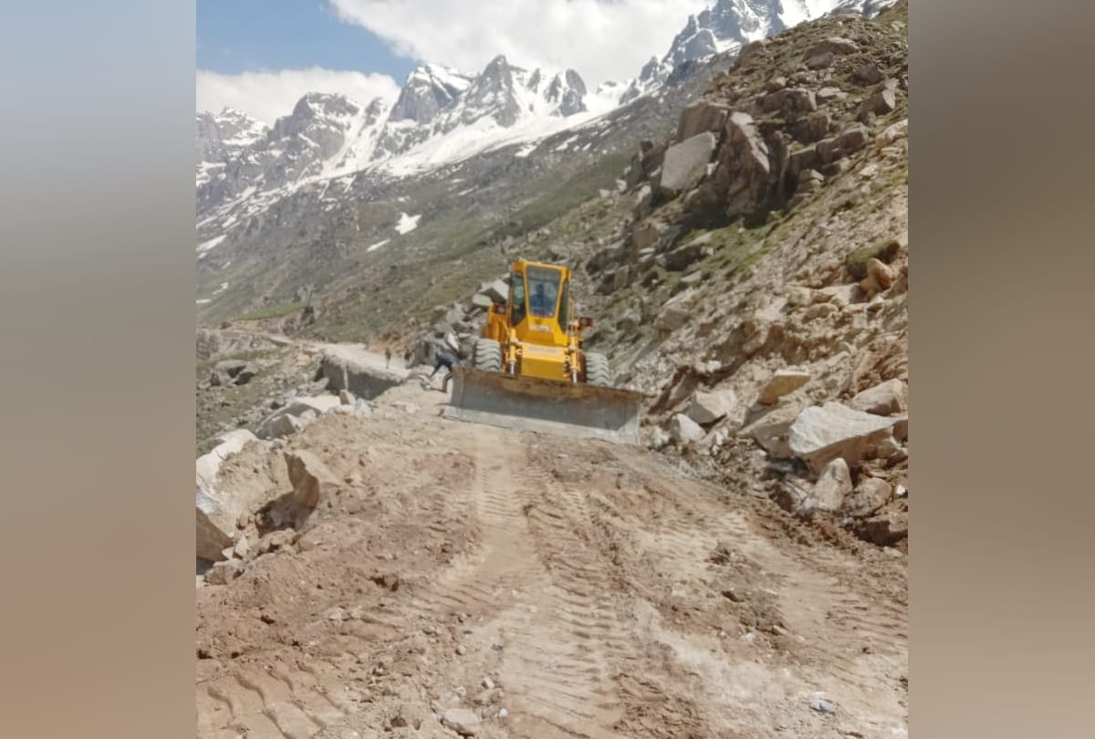 gramphu samdo road restored after three days