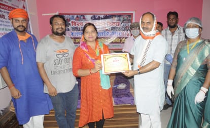 23 Mahadanis donated blood at Amar Ujala Foundation's blood donation camp