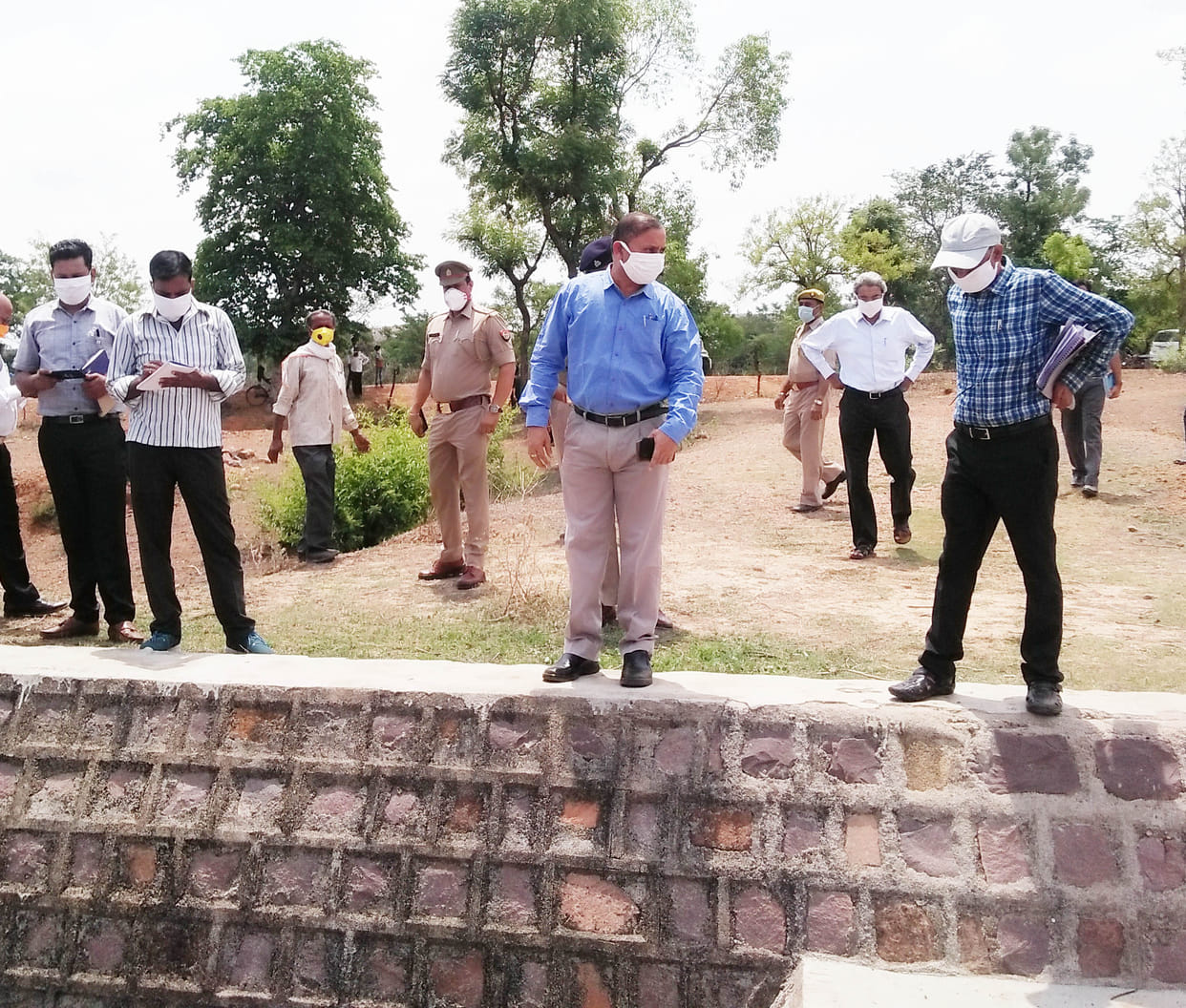 jhansi commisioner