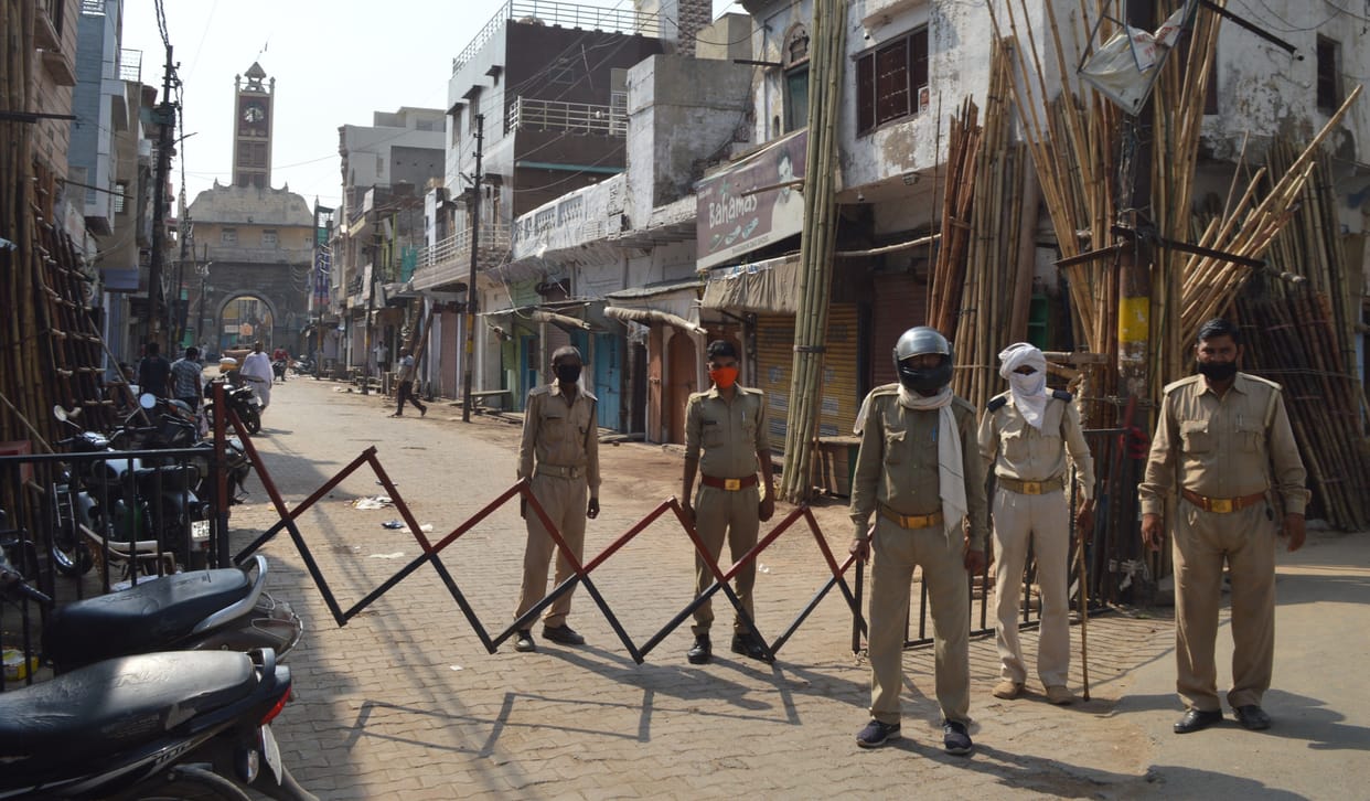 Hathras: Mostly in city hotspots, silence in markets