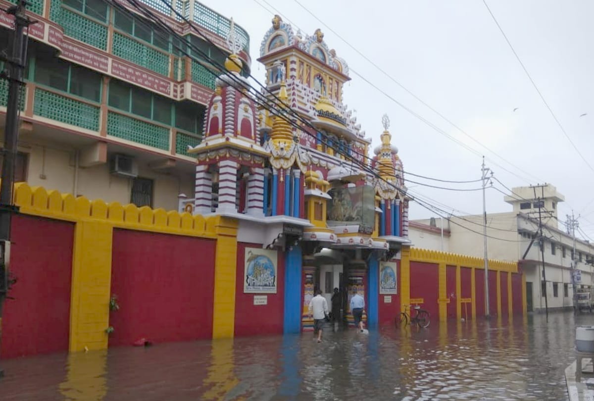 heavy rain start after monsoon coming in gorakhpur