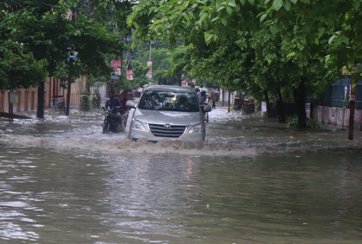 heavy rain start after monsoon coming in gorakhpur