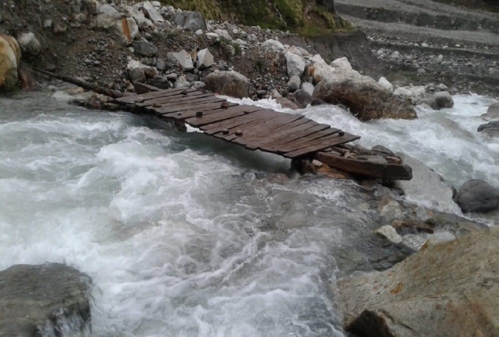 Indian Army Soldier Forced  to go china border from danger path in pithoragarh