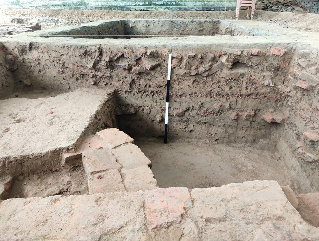 Photography and drafting of historical evidence