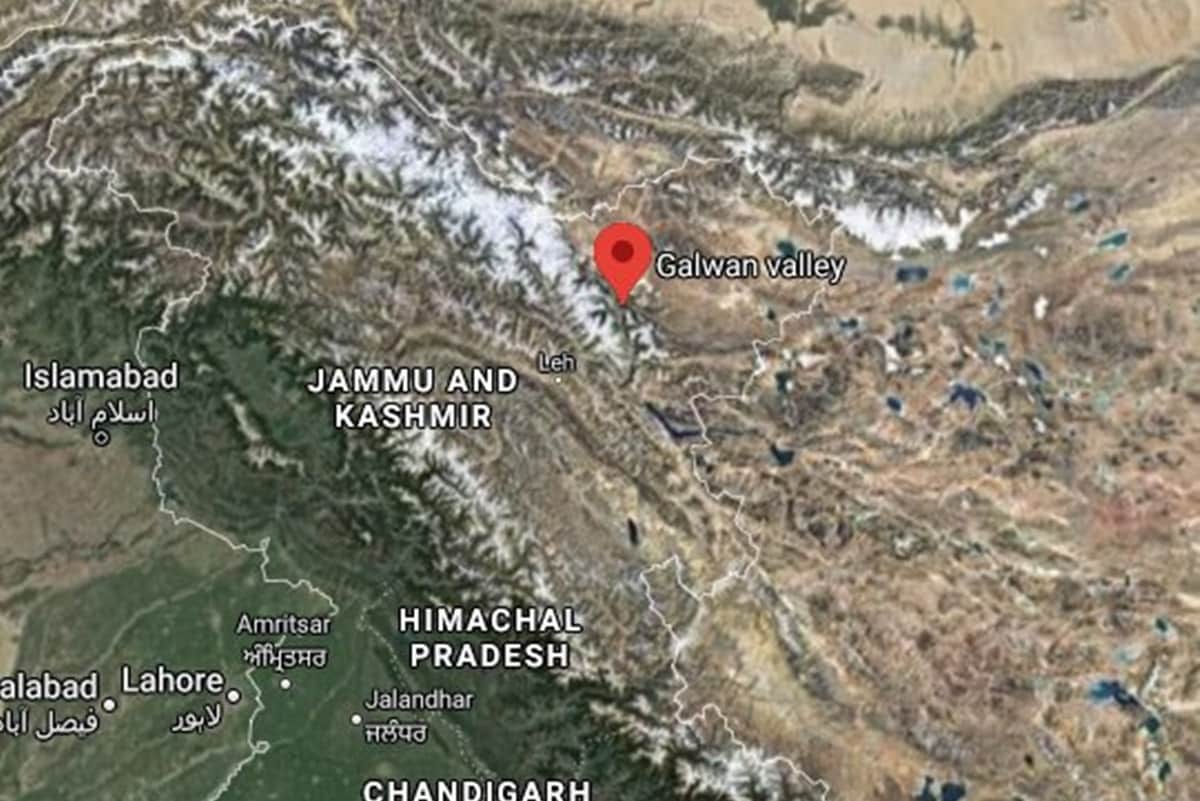 india china news in hindi, Emergency powers given to security forces deployed in Ladakh, Bofors cannons sent from Srinagar