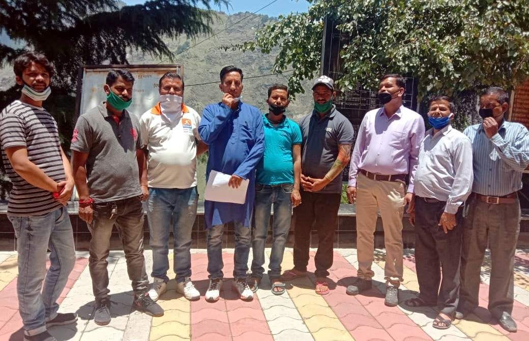 Brahma kapal pilgrimage descended in protest against Chardham Yatra