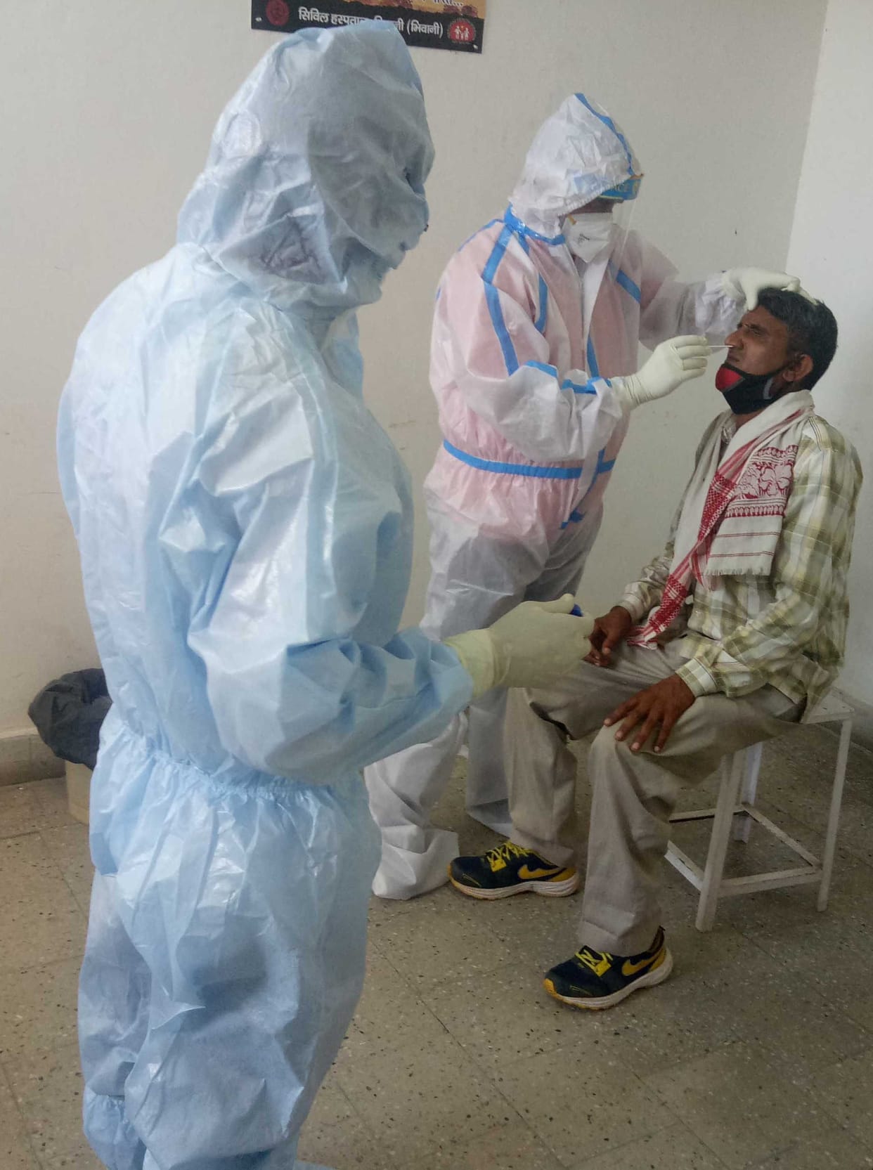 10 new corona positives including wife, brother and father of Hansi infected youth