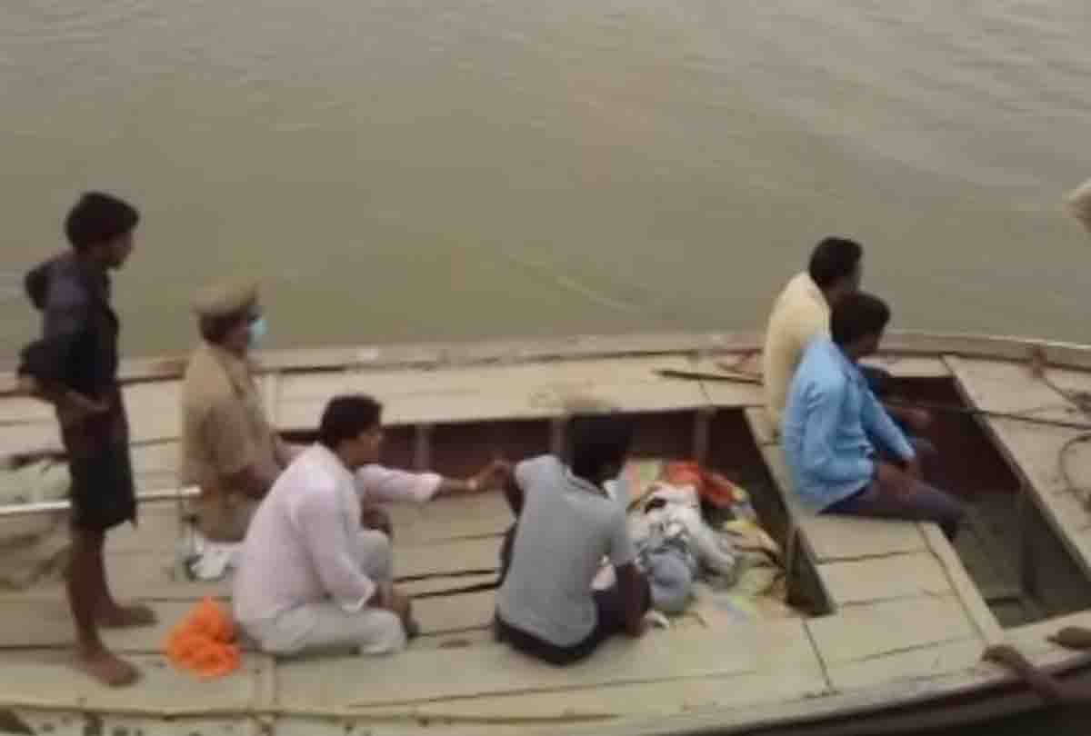Hardoi: Two youths drowned in Ganga bath