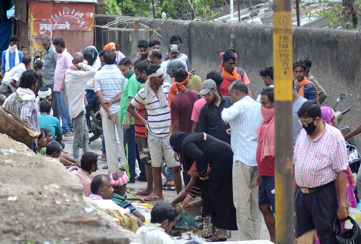 Prayagraj: Corona positive roaming the city