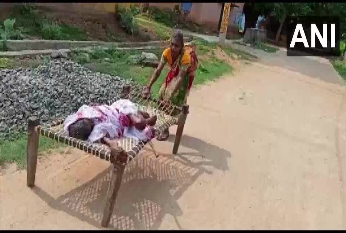 A woman was dragging her 100 year old mother on a cot for withdraw her pension money, Odisha government suspended Branch manager