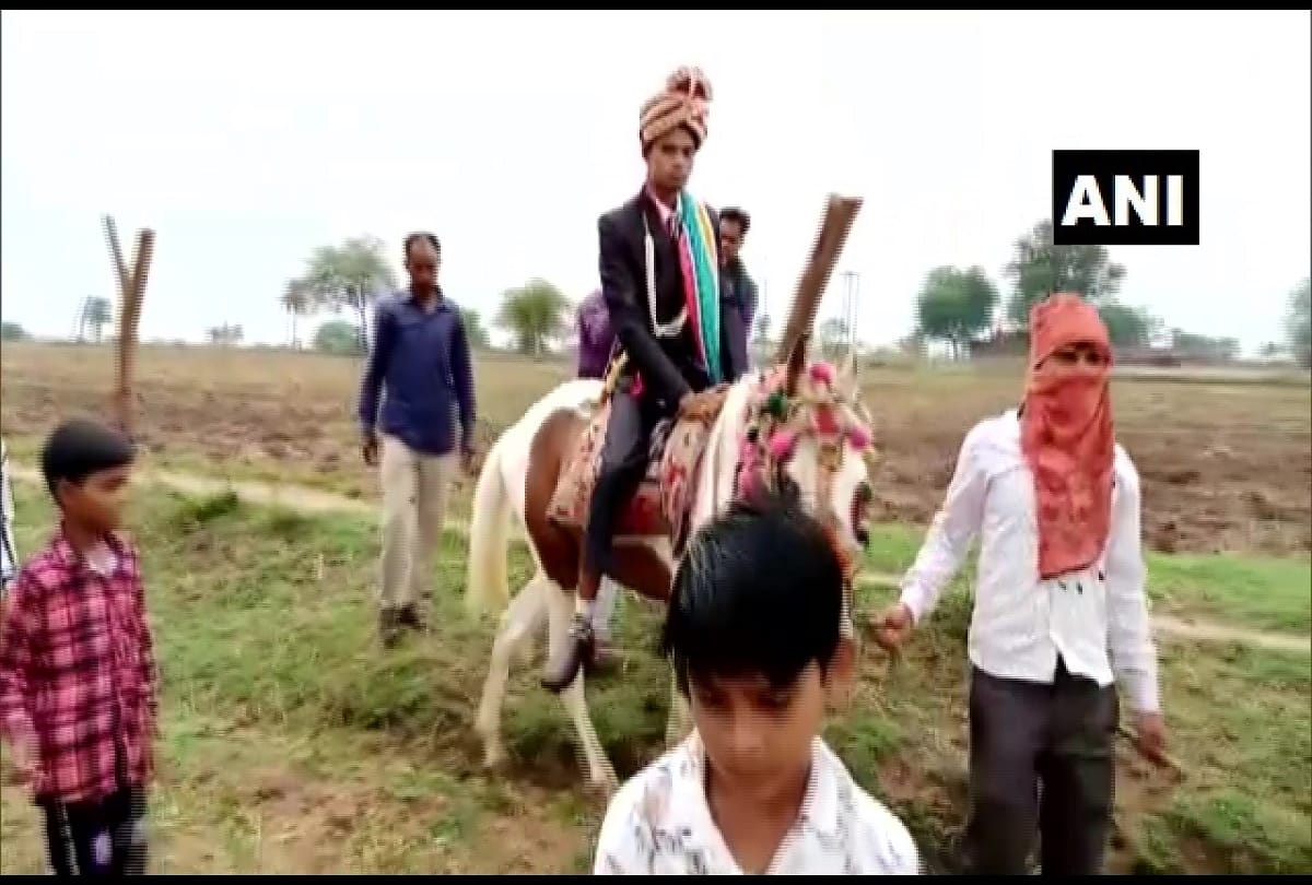 A Dalit groom was allegedly stopped by Yadav community from riding a horse in Satai area of Chhatarpur Madhya Pradesh