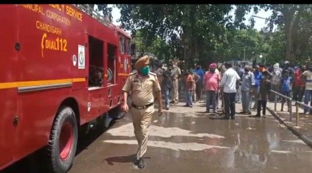 Fire in Sector 37C market, burning goods worth lakhs to ashes