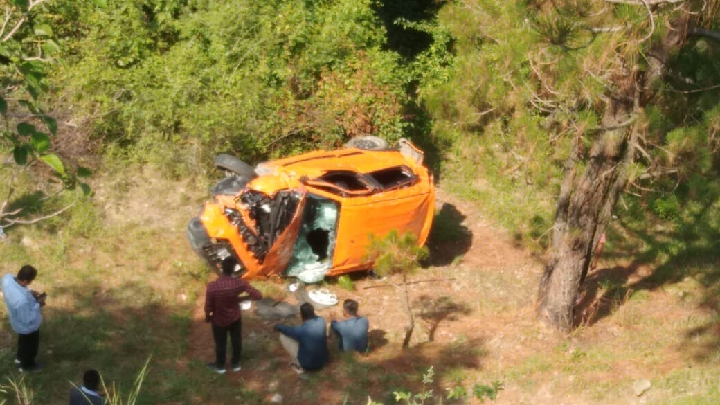 uttarakhand news: road accident in pauri, two died tow injured