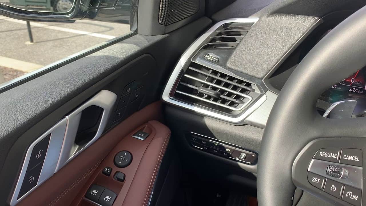 these 10 unique luxury car features you never heard ever, features of Rolls-Royce Cullinan to Bentley Bentayga