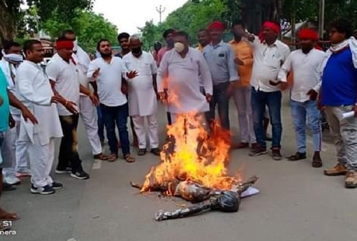 Chinese President effigy burnt in Gorakhpur-Basti division after Border dispute