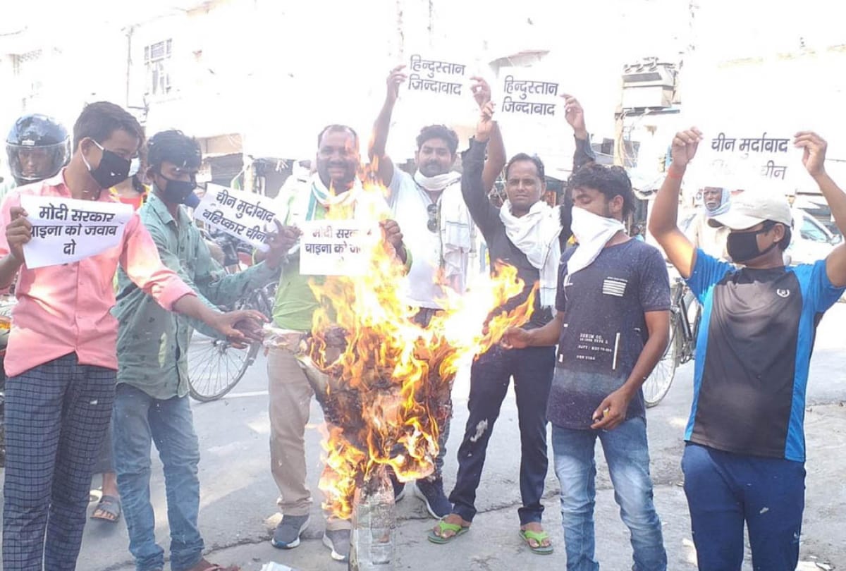 Chinese President effigy burnt in Gorakhpur-Basti division after Border dispute