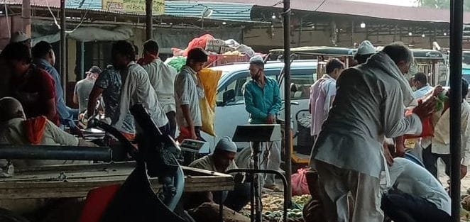 The crowd reaching the market