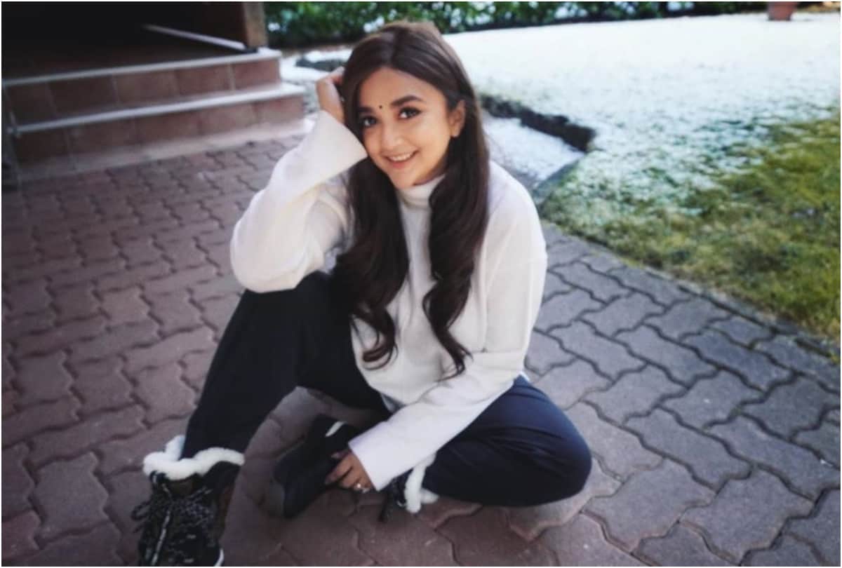 Monali Thakur Birthday: Monali Thakur hides marriage for 3 years, opened dirty secrets of industry