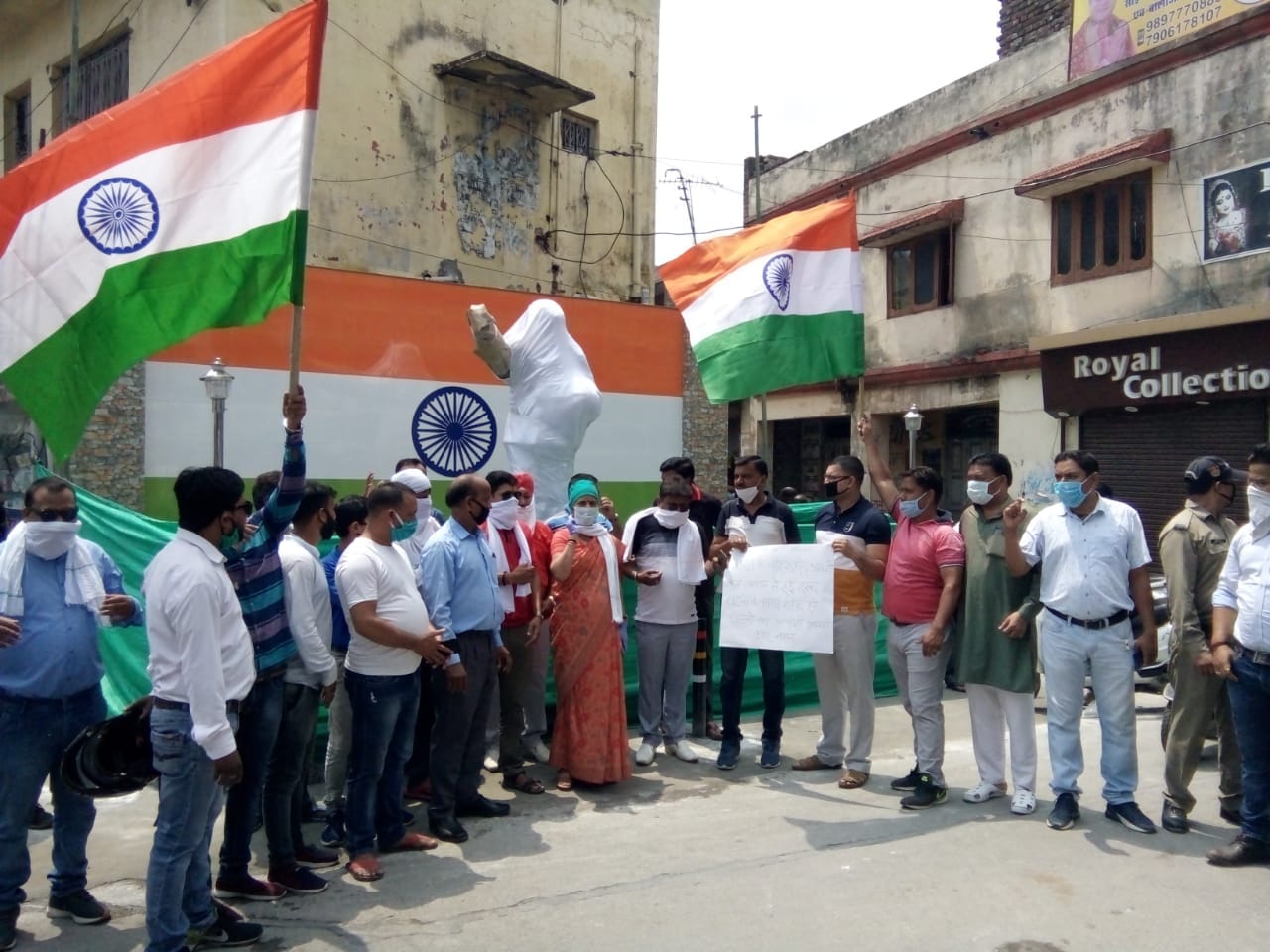 Boycott China Products photo gallery: uttarakhand public angry, shown anger by protest