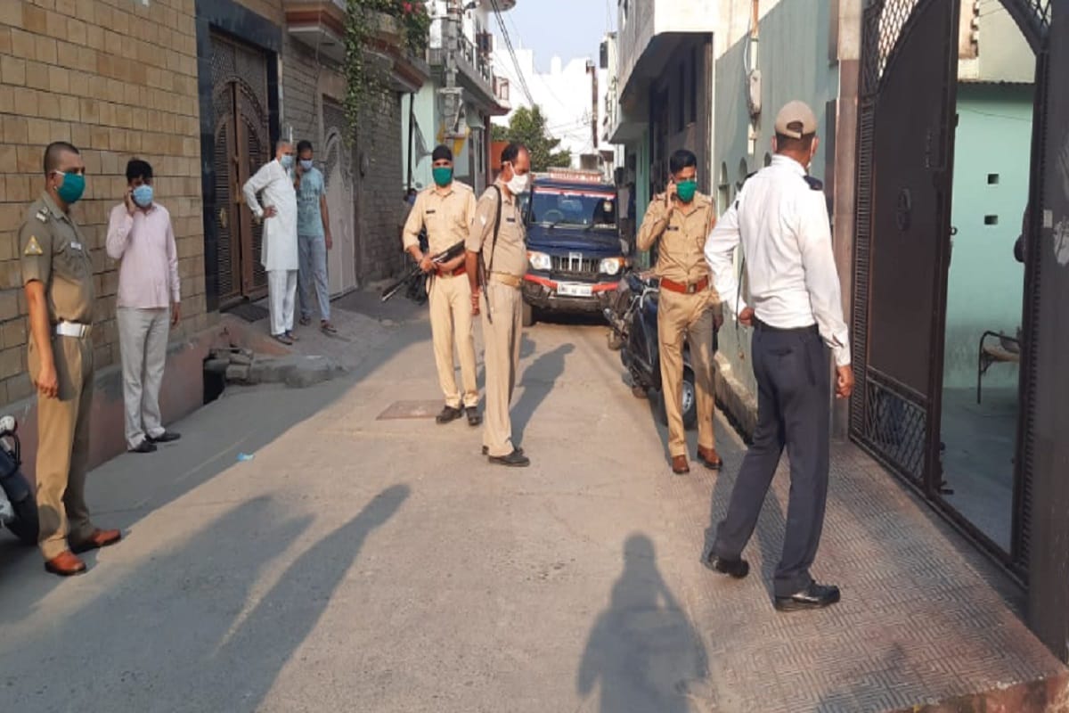 Traffic policeman commits suicide by hanging after returning from duty in Saharanpur