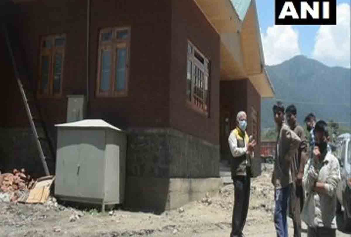tourist facilitation centre Construction work in Anantnag has resumed after lockdown relaxations