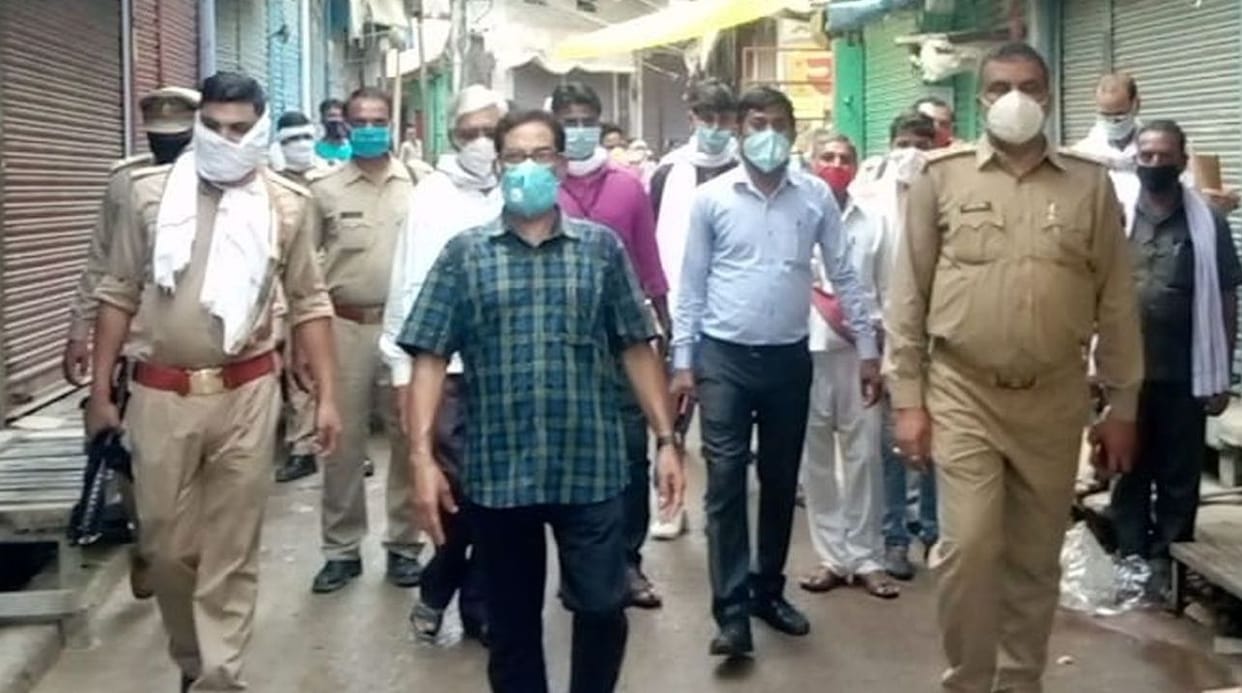 bussiness man fee for not wearing mask