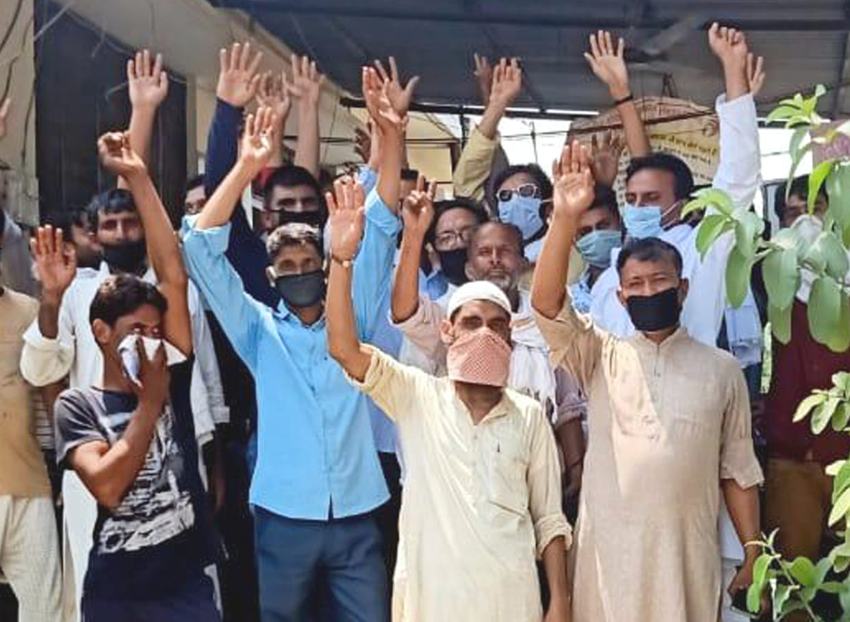 Power supply disrupted in six villages, villagers demonstrate