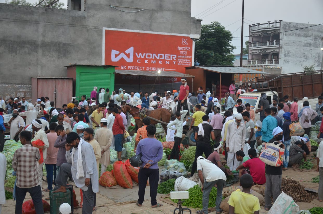 Illegal commission from farmers in vegetable market morna