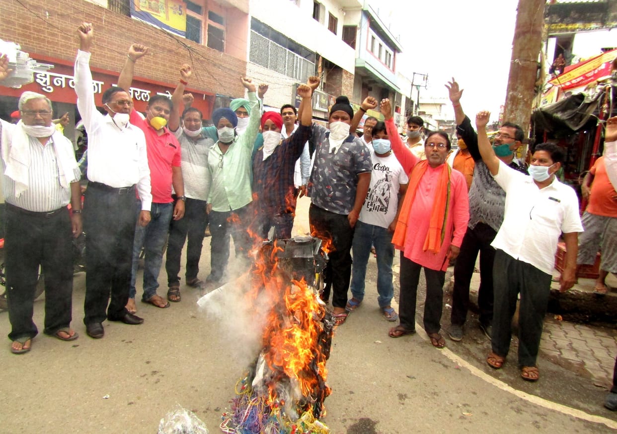 Outrage against Chinese government, effigies burnt in different places