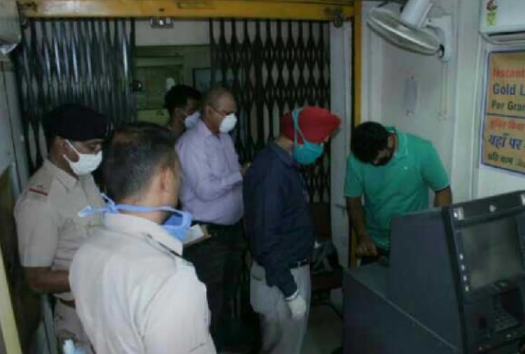 atm robbery in manimajra