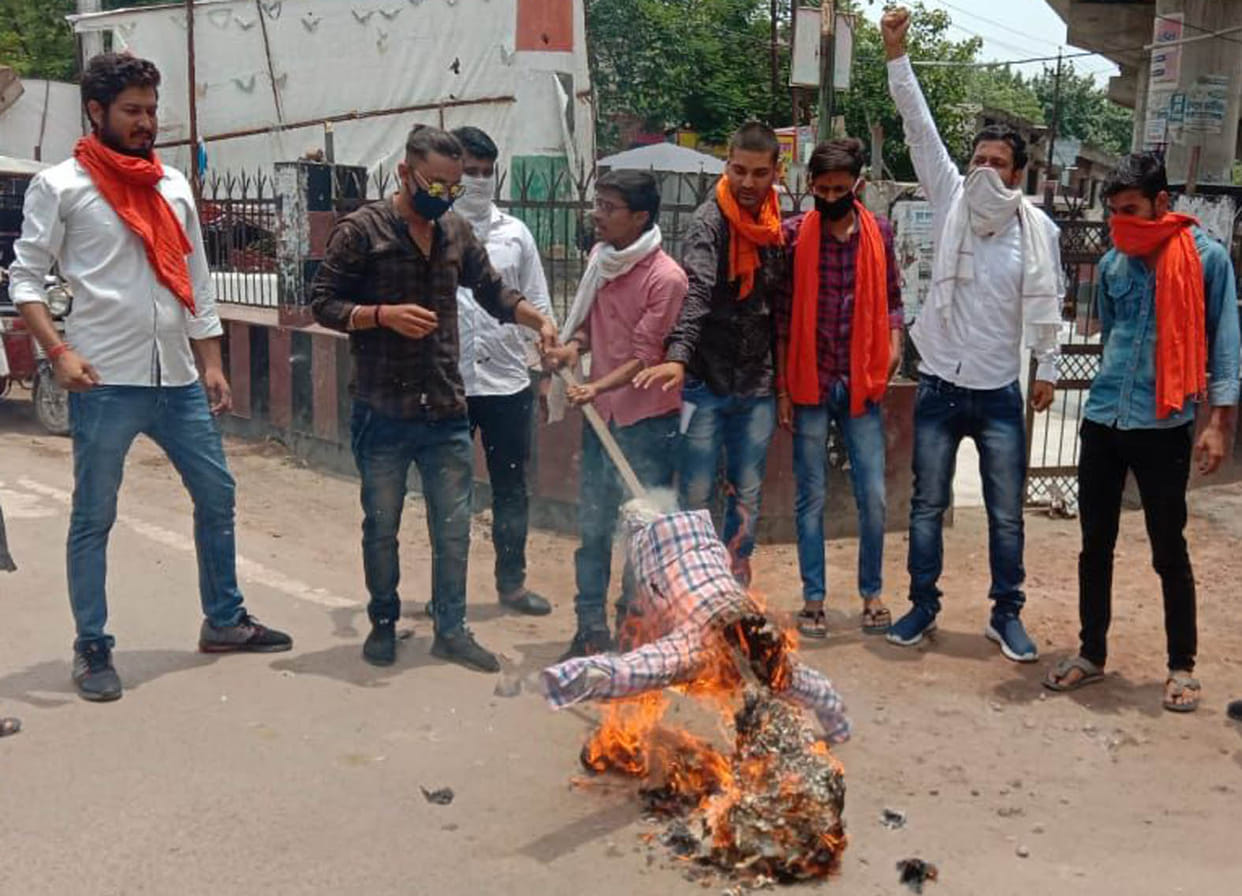 Holi of Chinese goods burnt, effigy of President burnt