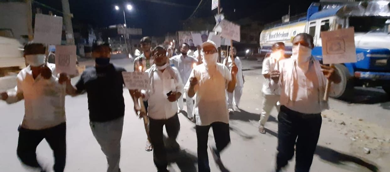 Candle march fired tribute to martyrs