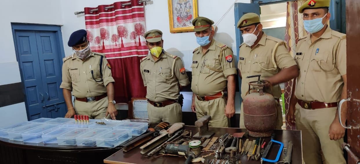 Tamancha factory caught in village Noorpur churri