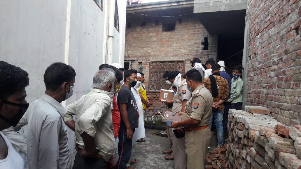 Person died under suspicious circumstances in Mohalla Banjaran town