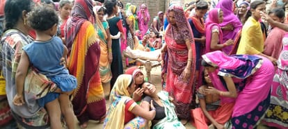 Pratapgarh: Youth beaten to death with sticks and sticks in a road dispute
