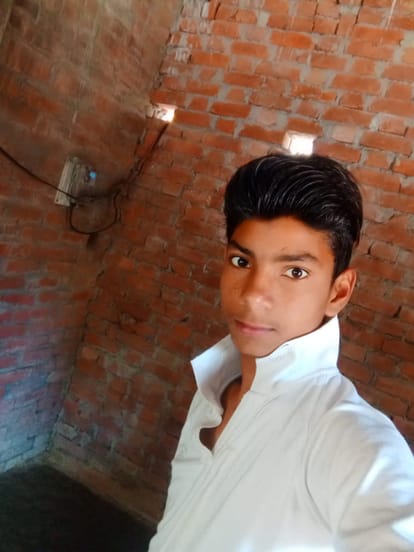 Pratapgarh: lightning fell as death