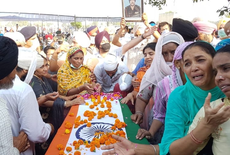 India-China Border Tension: Last Rites of galwan valley martyr Mandeep Singh in Patiala