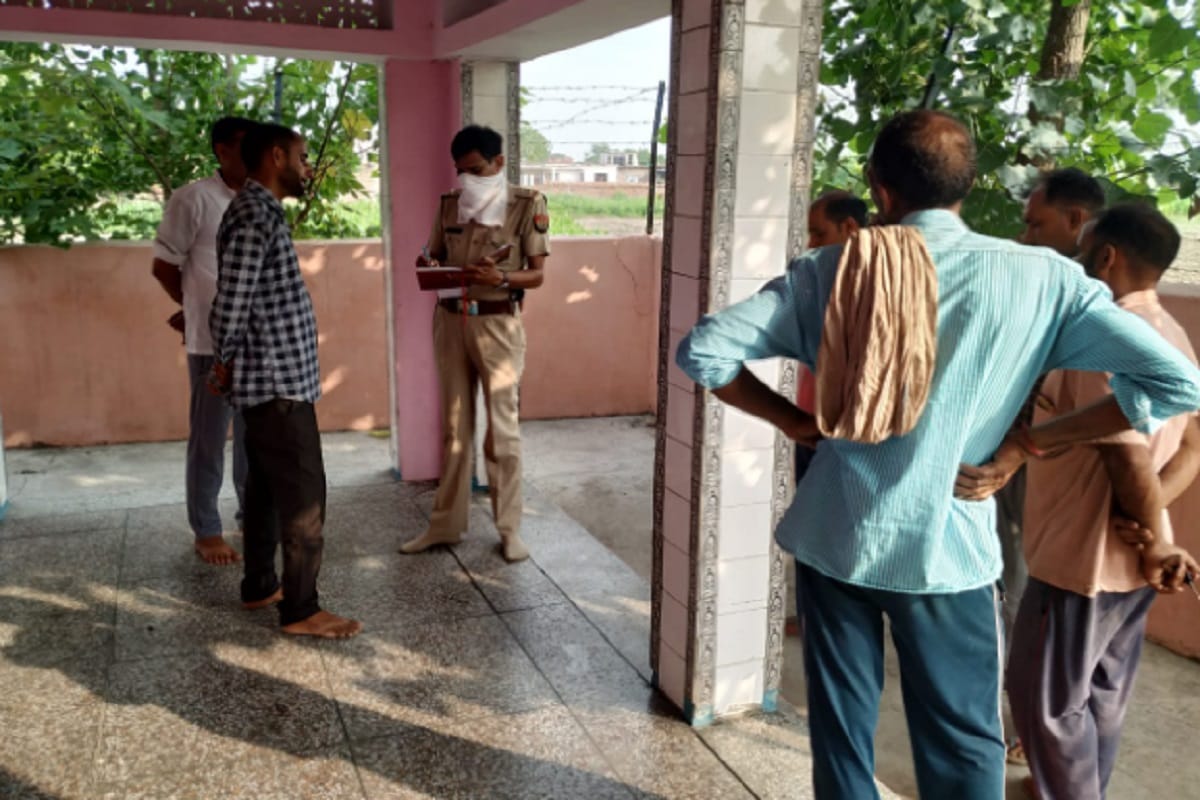 Thieves has steal inverter batteries and donations in two temples in Saharanpur