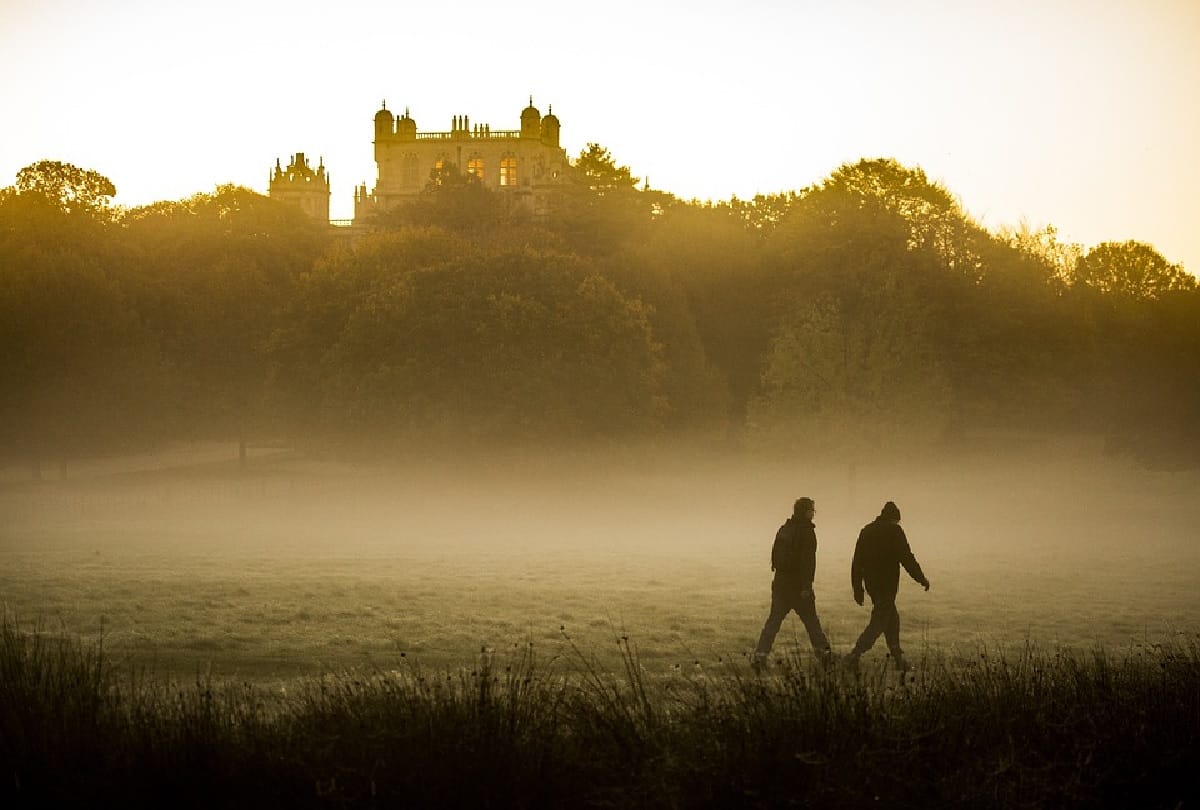 morning walk during coronavirus pandemic precautions tips before stepping outdoors wearing mask during exercise running is harmful