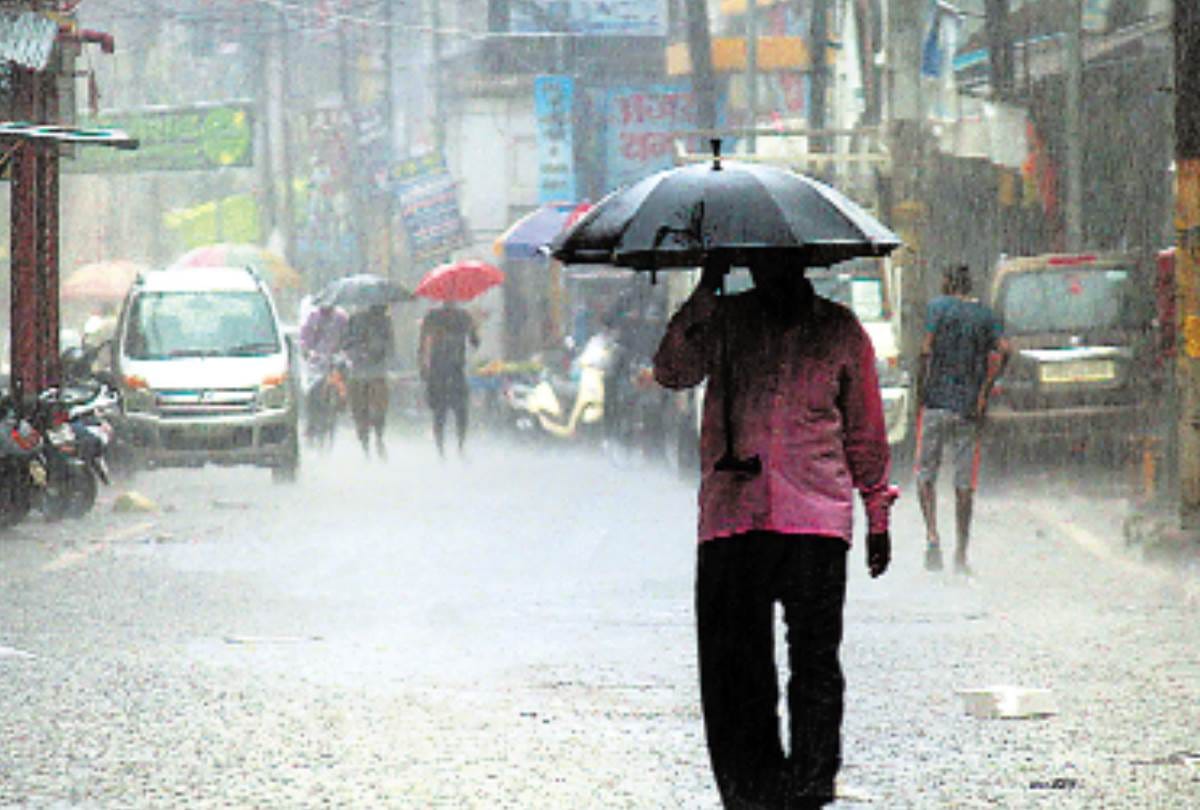 alert of heavy rainfall and storm in uttar pradesh