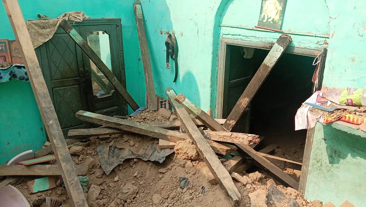 Roof collapses on sleeping family, woman dies pathankot