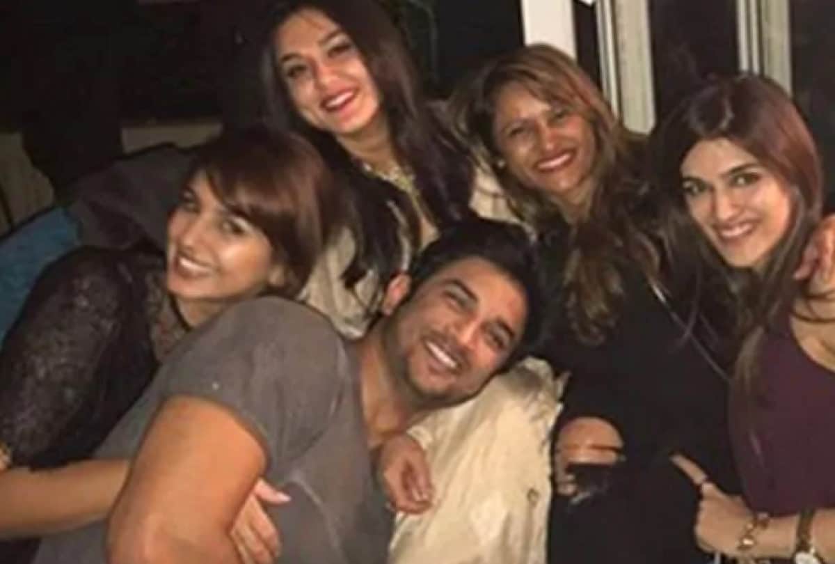 sushant singh rajput unseen photos with aishwarya rai to karan johar