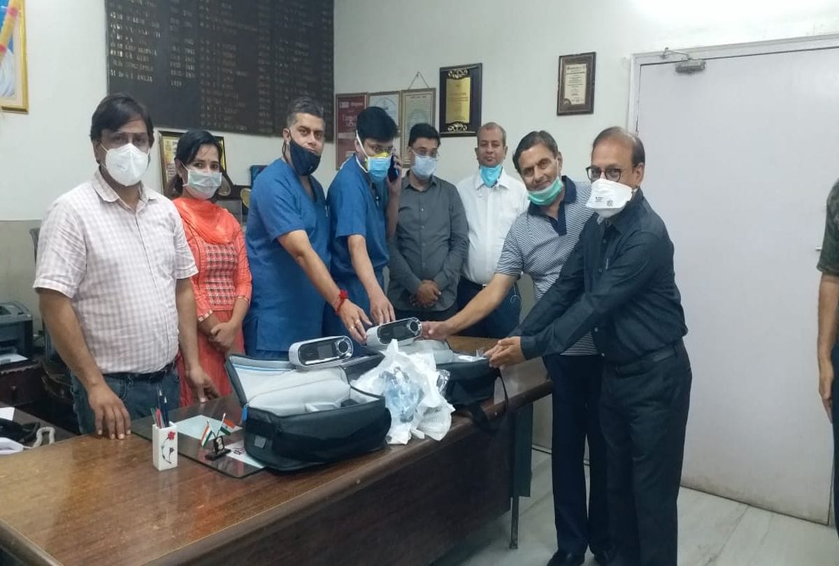 biopap machines given to SN Medical College for the treatment of serious patients in agra