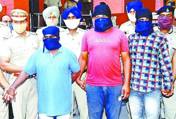 Three more arrested after Deepu's revelations in the case of firing on the kothi of liquor trader Arvind Singla's brother