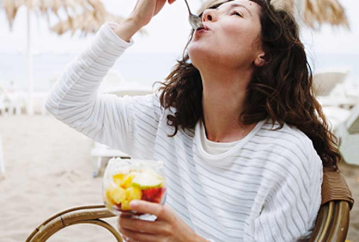 why should you not eat fruit in the evening, what expert says
