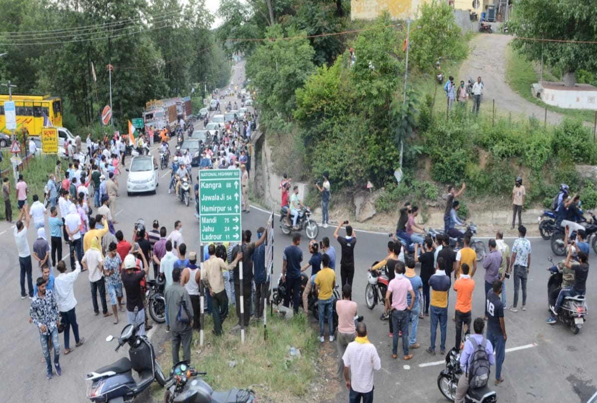 mortail remains of the martyr Ankush reached home, the younger brother in unconscious, every eye moist