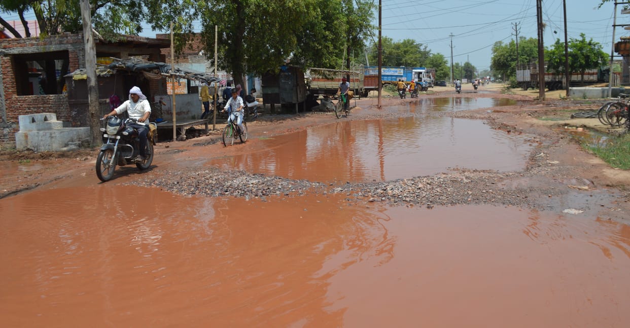 Hathras: Complete work with quality as soon as possible